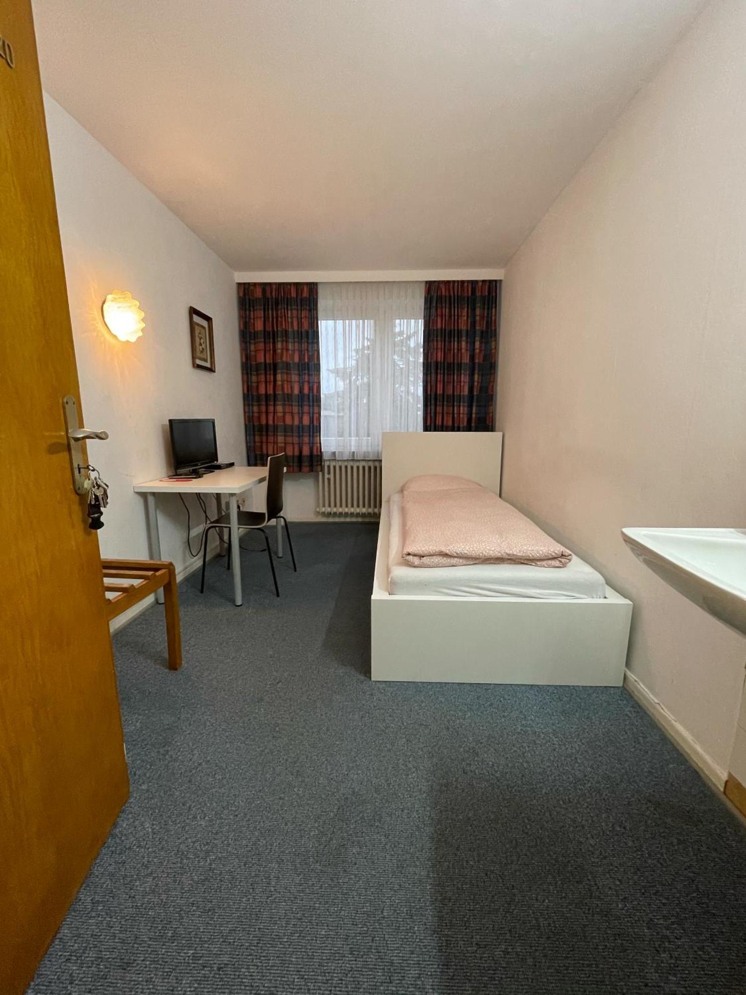 Haven Hotels - Hotel Am Stadion Leverkusen Quarto foto